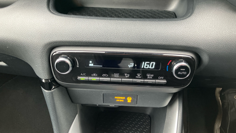 Toyota Yaris 1.5 Hybrid Icon 5dr CVT Hybrid Hatchback